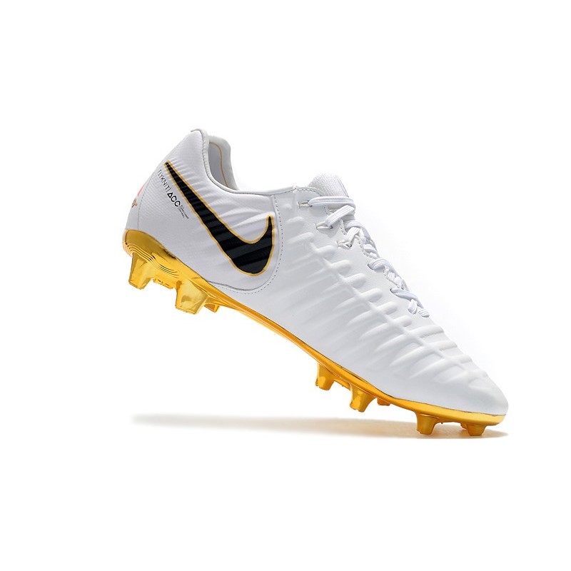 nike tempo soccer boots