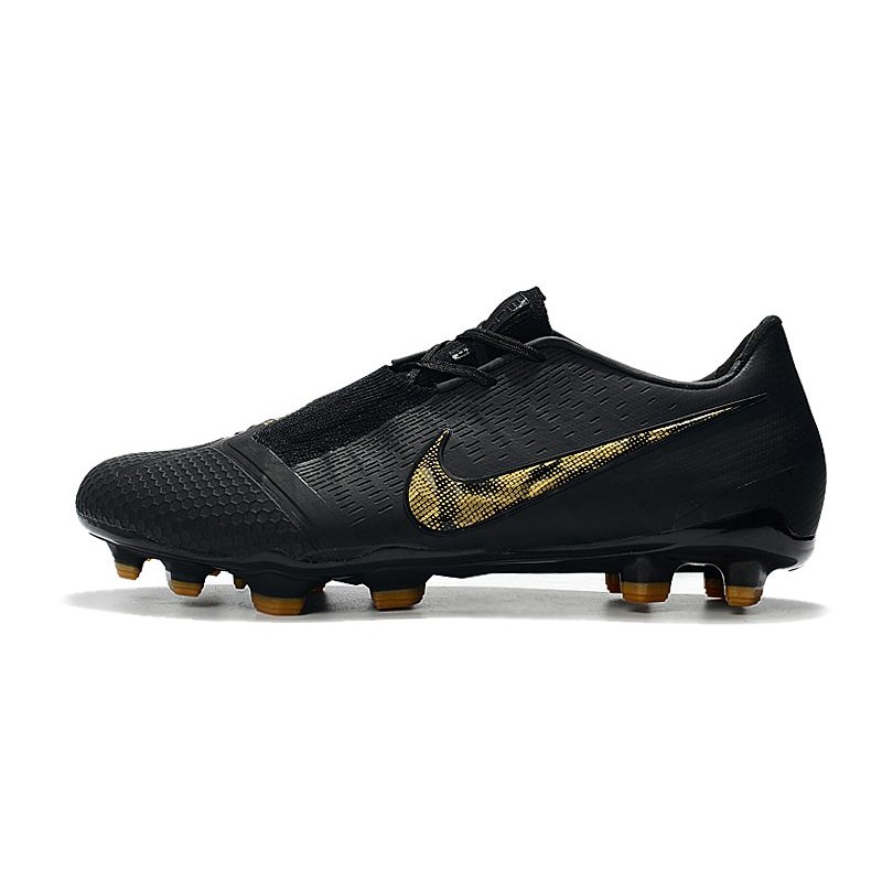 black and gold nike soccer boots